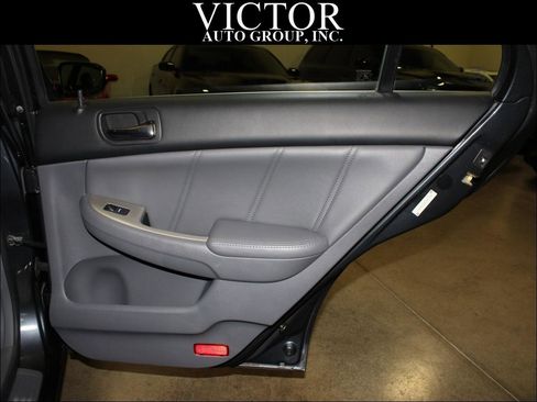 Used 2005 Honda Accord EX image 29