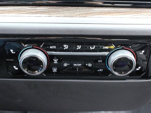 New 2025 Chevrolet Silverado 2500 LT w/ Convenience Package image 20