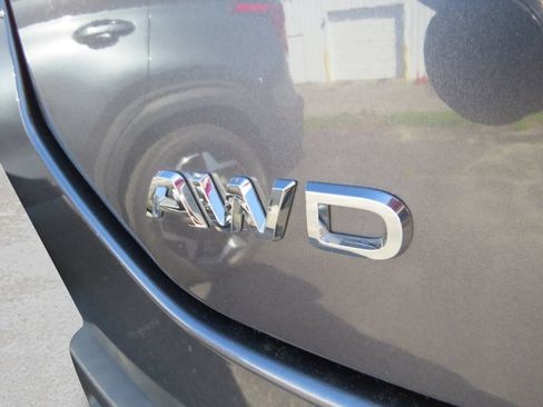 Used 2025 Honda Pilot Elite image 15
