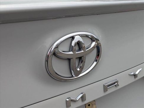 Used 2023 Toyota Camry SE image 8