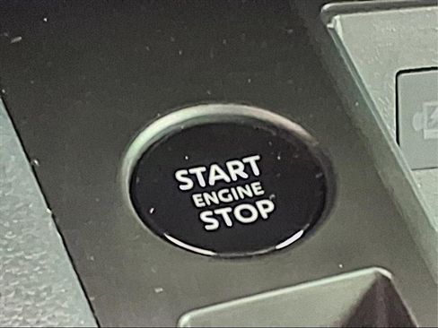 New 2026 Nissan Kicks SV image 15