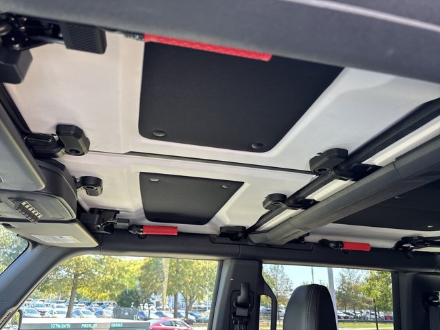 Used 2025 Ford Bronco Raptor AWD/4WD image 20