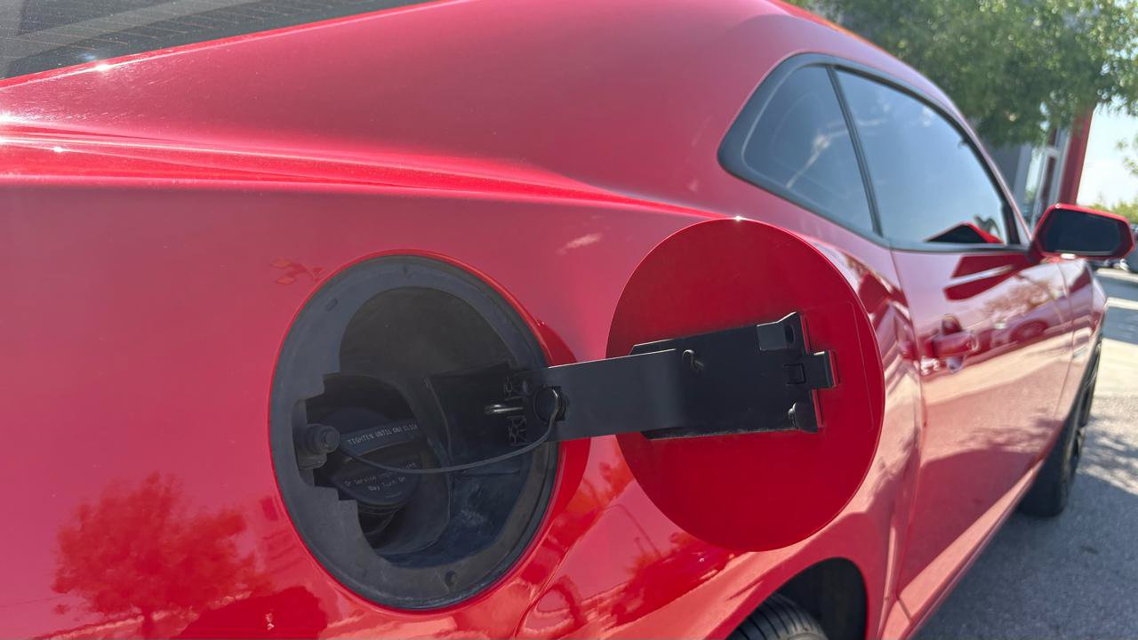 Used 2015 Chevrolet Camaro SS RWD image 5