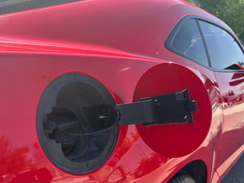 Used 2015 Chevrolet Camaro SS RWD image 5