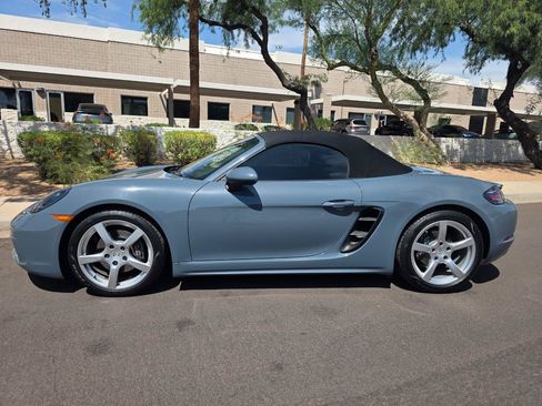 Used 2017 Porsche 718 Boxster RWD image 7