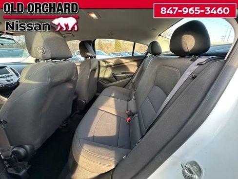 Used 2017 Chevrolet Cruze LS image 12