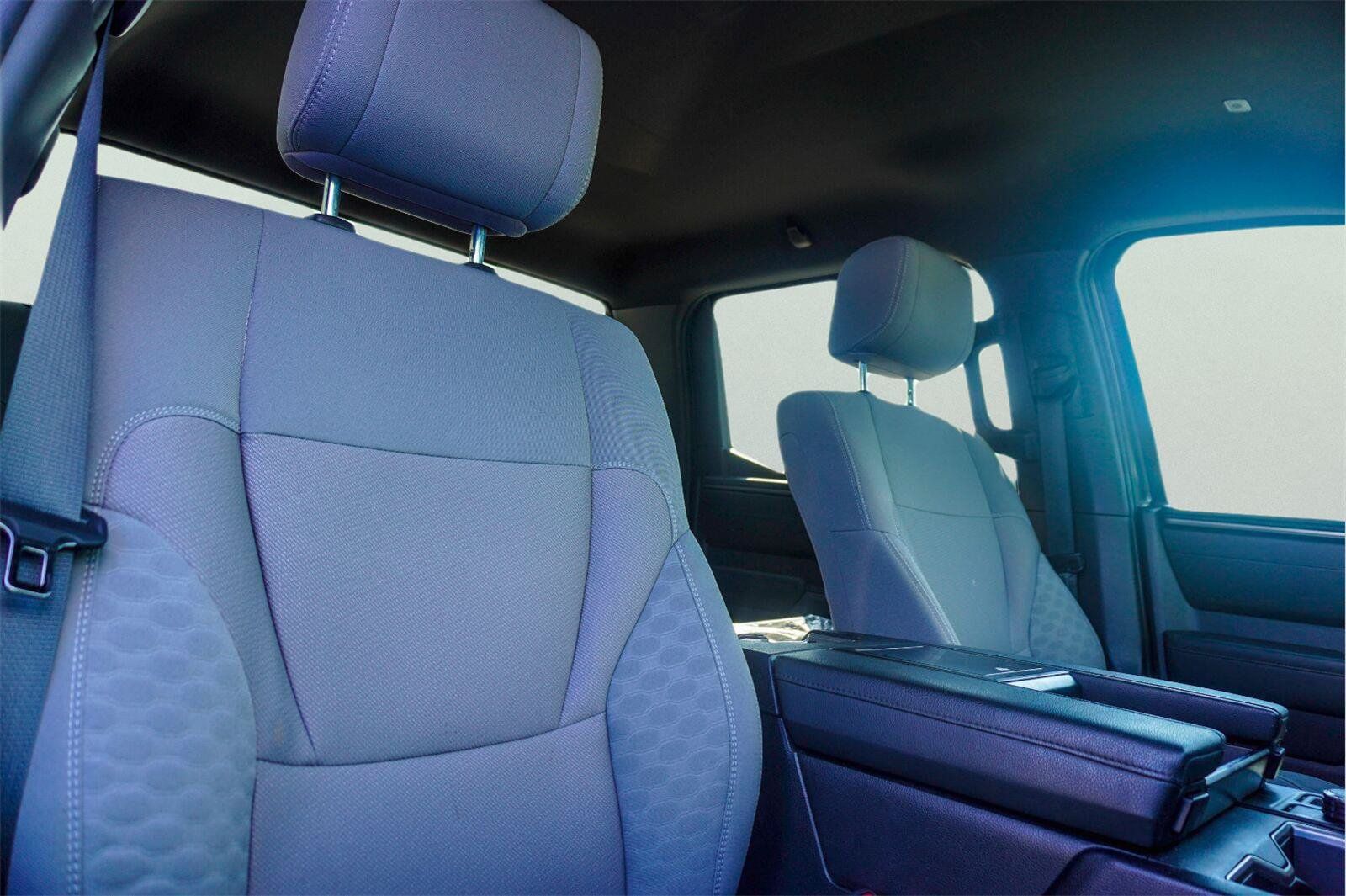 Used 2025 Toyota Tundra SR5 AWD/4WD image 18