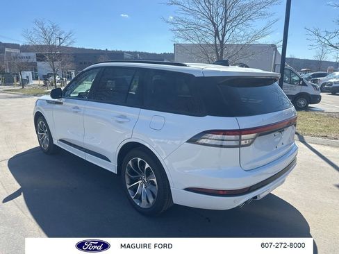 New 2026 Lincoln Aviator AWD image 6