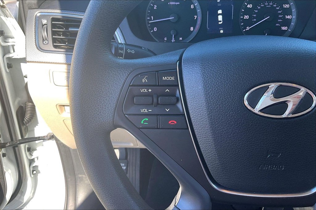 Used 2017 Hyundai Sonata SE FWD image 11