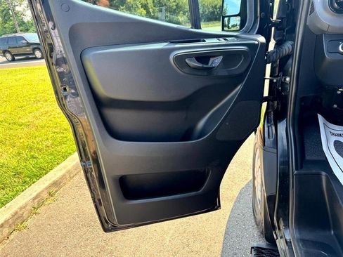 Used 2019 Mercedes-Benz Sprinter 2500 image 11