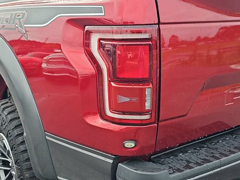 Used 2019 Ford F150 Raptor w/ Equipment Group 802A Luxury AWD/4WD image 34