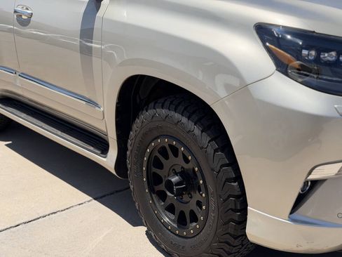 Used 2014 Lexus GX 460 Luxury AWD/4WD image 15