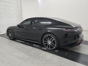 Used 2023 Porsche Panamera 4 Platinum Edition AWD/4WD image 18