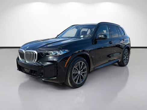 New 2026 BMW X5 xDrive50e w/ M Sport Package image 7