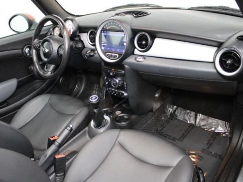 Used 2012 MINI Cooper Convertible FWD image 19