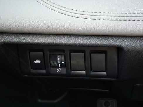 Certified 2023 Subaru Legacy Limited image 22