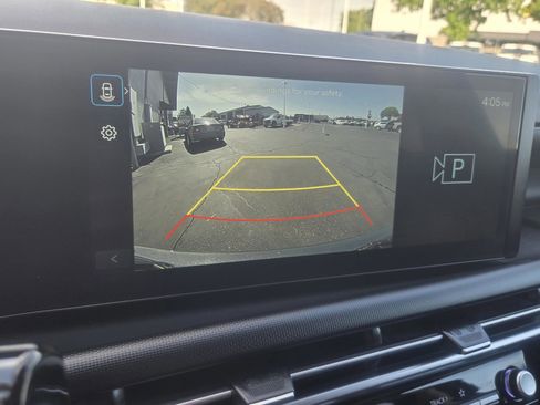 Used 2025 Hyundai Tucson SEL FWD image 19