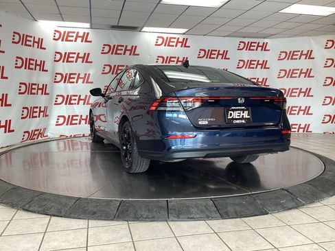 Used 2025 Honda Accord SE image 5