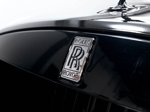Used 2017 Rolls-Royce Dawn RWD image 51