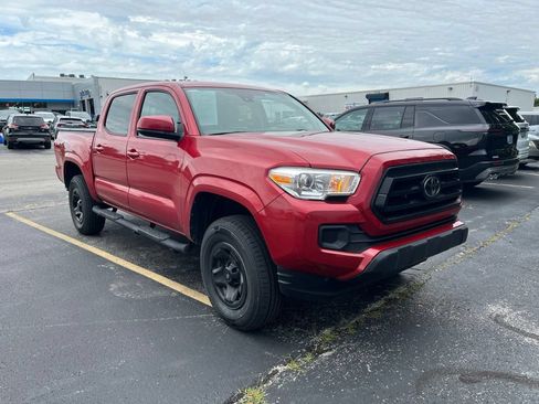 Used 2021 Toyota Tacoma SR AWD/4WD image 2