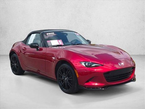 Used 2026 MAZDA MX-5 Miata Club w/ Interior Package RWD image 3