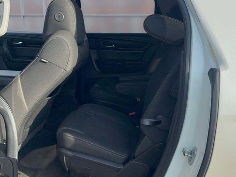 Used 2015 GMC Acadia SLE AWD/4WD image 14