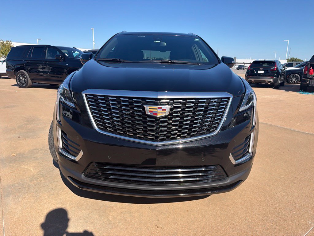Used 2020 Cadillac XT5 Luxury w/ LPO, Premium Carpet Package FWD image 5