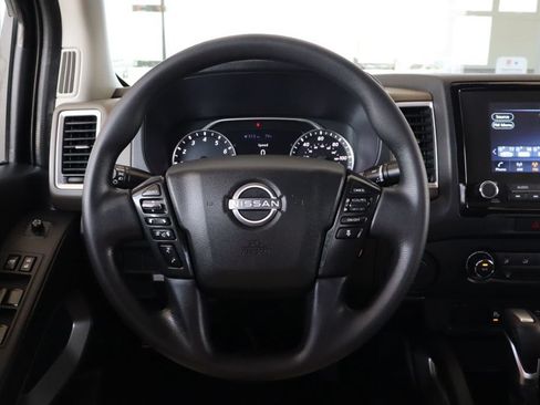 Used 2022 Nissan Frontier SV w/ Technology Package RWD image 20