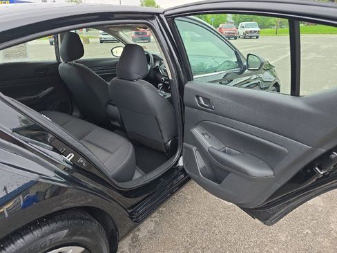 Used 2024 Nissan Altima 2.5 S image 30