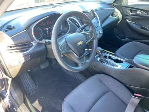 Used 2022 Chevrolet Malibu LT image 6