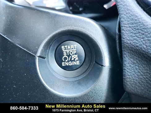 Used 2019 Jeep Compass Limited image 26