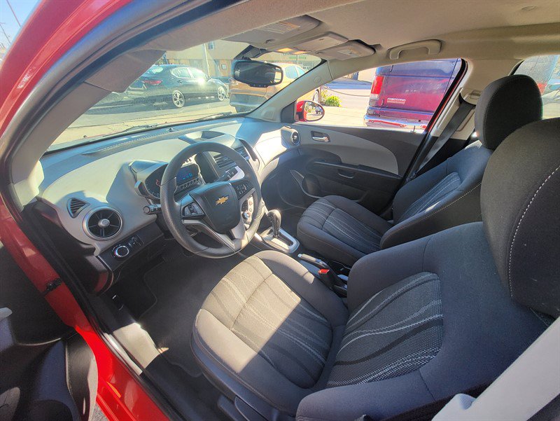 Used 2016 Chevrolet Sonic LT FWD image 8