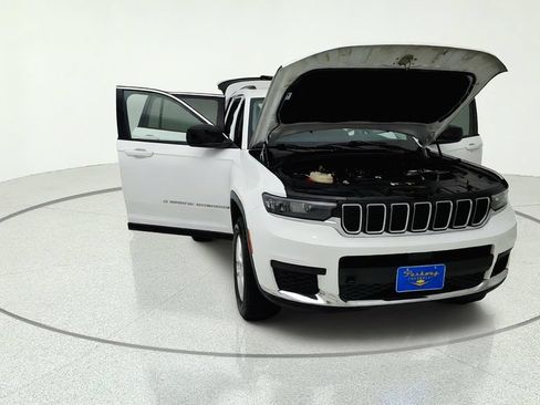 Used 2022 Jeep Grand Cherokee L Laredo w/ Luxury Tech Group I RWD image 25
