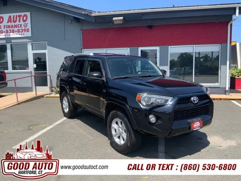 Used 2015 Toyota 4Runner SR5 AWD/4WD image 3