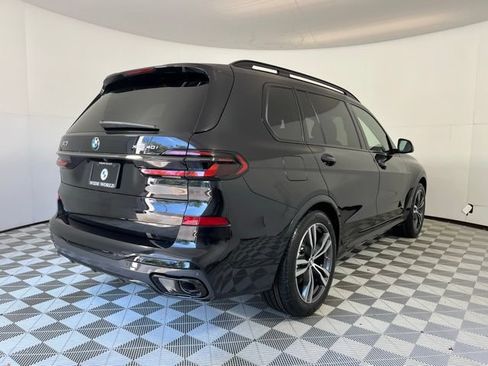 Used 2026 BMW X7 xDrive40i w/ M Sport Package AWD/4WD image 7