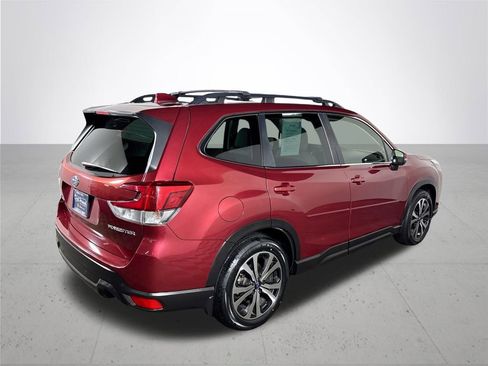 Certified 2022 Subaru Forester Limited image 7