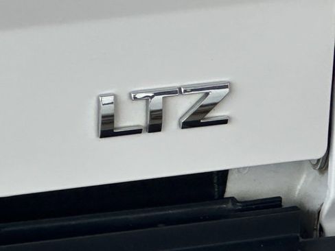 Used 2016 Chevrolet Silverado 1500 LTZ w/ LTZ Plus Package image 9