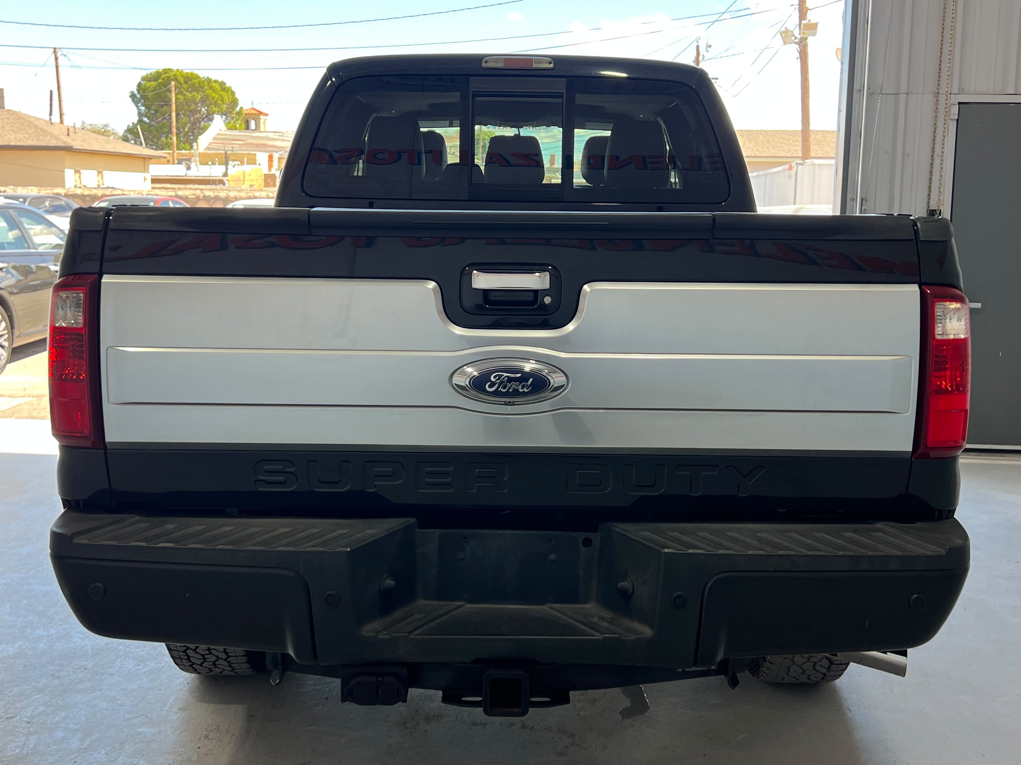 Used 2015 Ford F250 Platinum w/ FX4 Off-Road Package AWD/4WD image 4