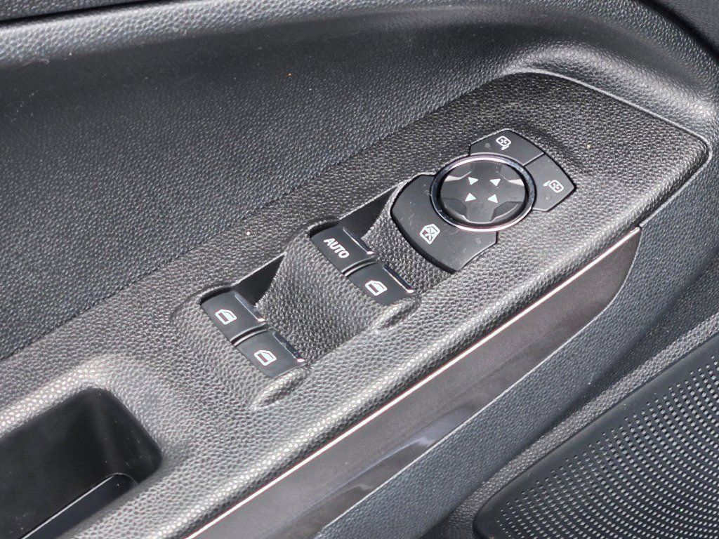Used 2022 Ford EcoSport SE AWD/4WD image 16