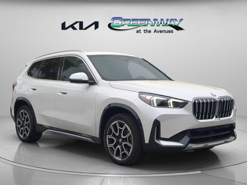 Used 2025 BMW X1 xDrive28i image 2