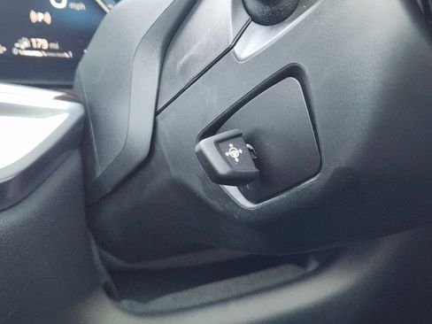 Used 2024 BMW X5 xDrive50e image 28