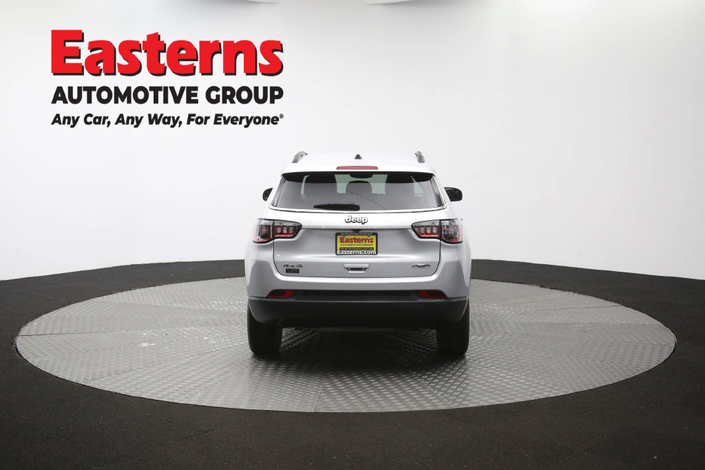 Used 2024 Jeep Compass Latitude AWD/4WD image 37