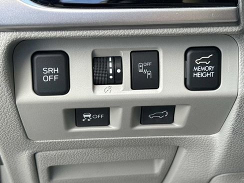 Used 2017 Subaru Forester 2.5i Limited image 21