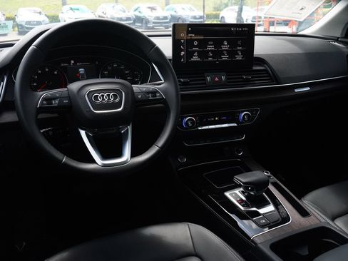 Used 2023 Audi Q5 2.0T Premium w/ Convenience Package AWD/4WD image 21