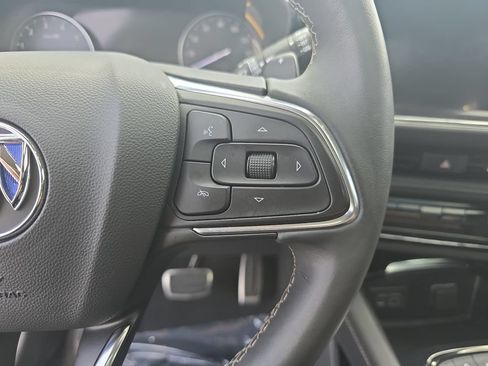 Used 2023 Buick Envision Essence w/ Technology Package I AWD/4WD image 18
