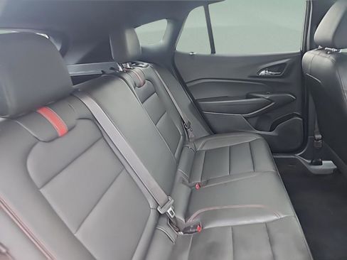 Used 2024 Chevrolet Trax RS w/ Driver Confidence Package image 29