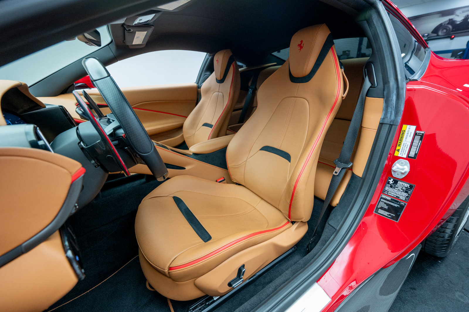 Used 2022 Ferrari Roma RWD image 13