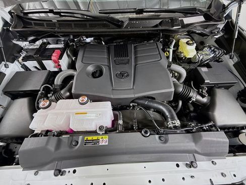 New 2026 Toyota Tundra SR5 AWD/4WD image 28