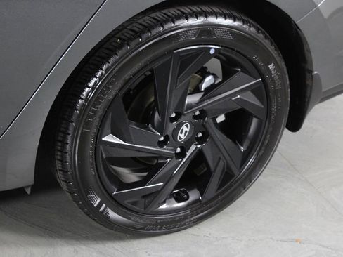 Certified 2026 Hyundai Elantra Sport FWD image 13
