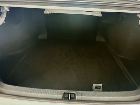 Used 2025 Toyota Camry SE image 29